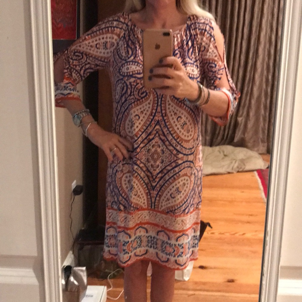 Size 8 Maggy London dress with cutout sleeves - Picture 3 of 7